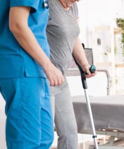 Prótesis decadera fisioterapia en casa